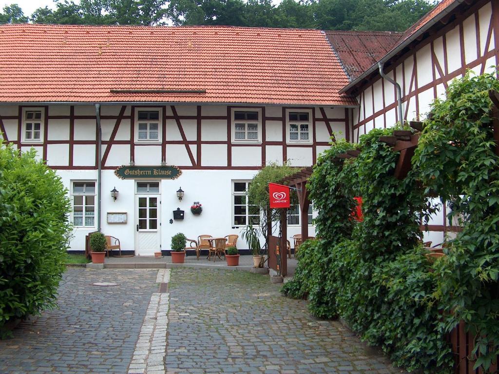 Landhotel & Restaurant Gutsherrn-Klause Dankerode  Exteriör bild